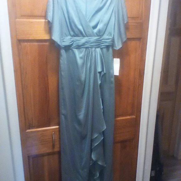 ADRIANNA PAPELL  CHIFFON DRESS W/ BEADS NWT FORMAL WEAR - Picture 2 of 12